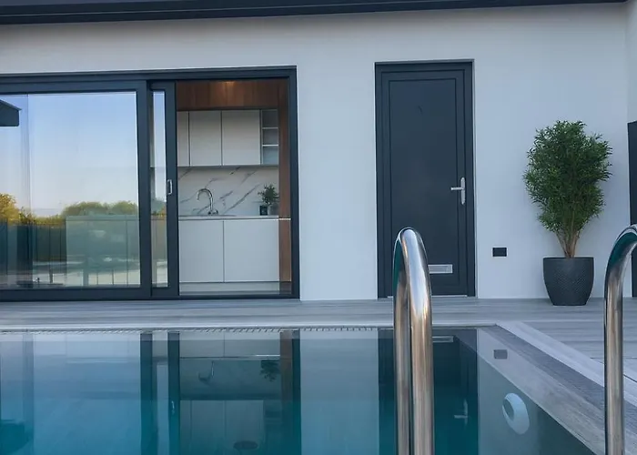 Veluna Appartement *